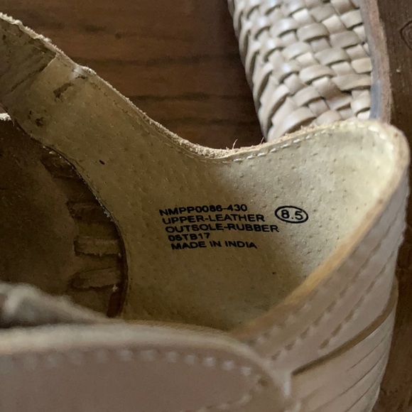 Sandals - Picture 2 of 5